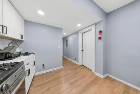 79 Delmar Place Irvington NJ 07111