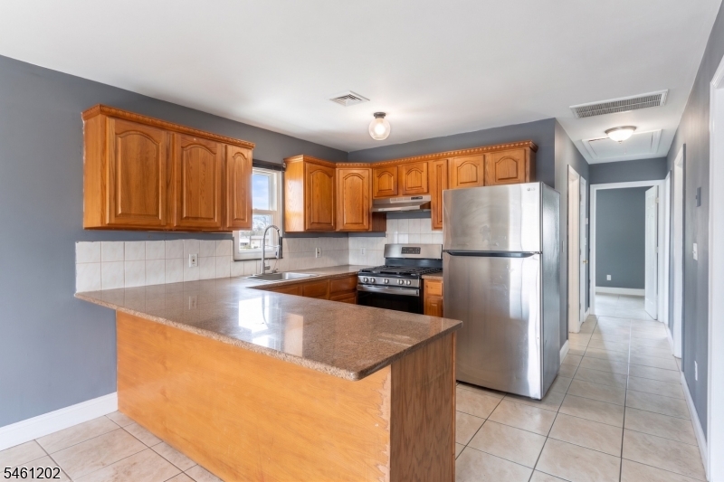 363 Summer Street Paterson NJ 07501