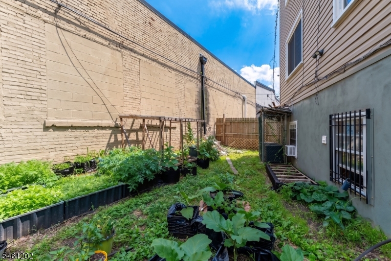 363 Summer Street Paterson NJ 07501