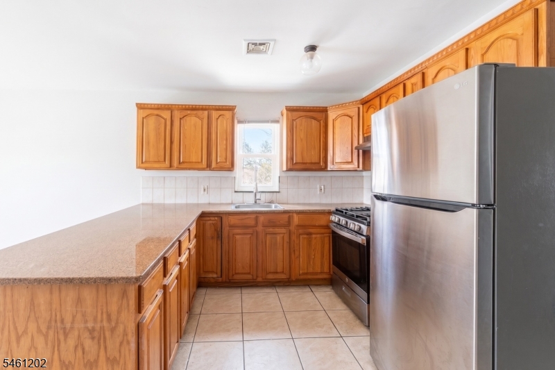 363 Summer Street Paterson NJ 07501
