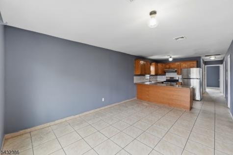 363 Summer Street Paterson NJ 07501