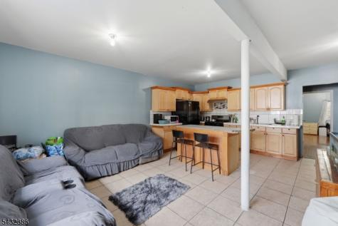 363 Summer Street Paterson NJ 07501