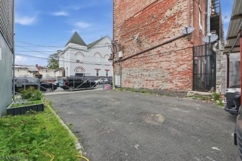 363 Summer Street Paterson NJ 07501