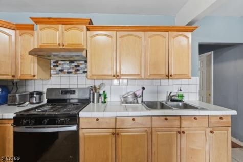 363 Summer Street Paterson NJ 07501