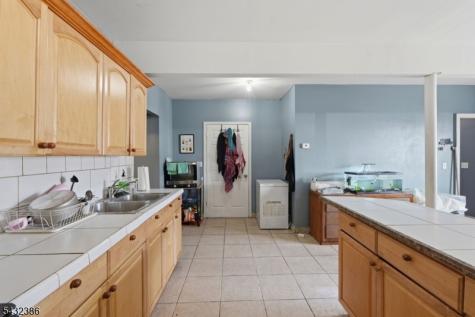 363 Summer Street Paterson NJ 07501