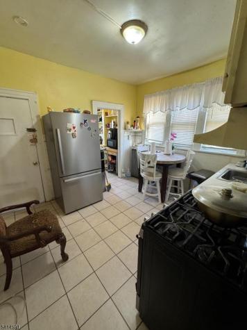 533 11TH Avenue Paterson NJ 07514