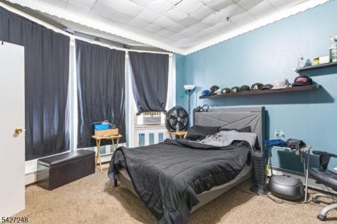 8 Horatio Street Newark NJ 07105