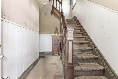 8 Horatio Street Newark NJ 07105