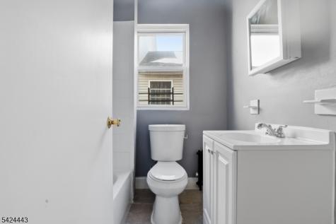 134 W End Avenue Newark NJ 07106