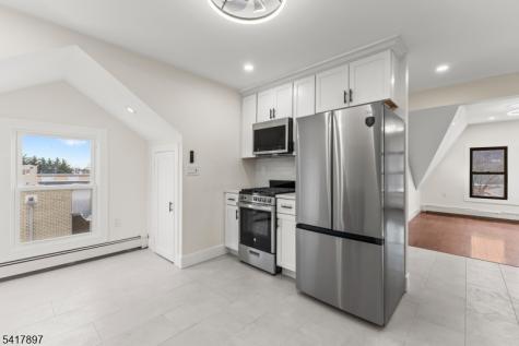 633 Lafayette Avenue Hawthorne NJ 07506