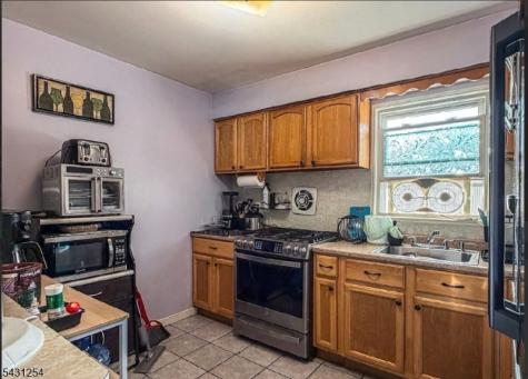 555 Jackson Avenue Rahway NJ 07065