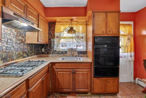 241 Halsted Street East Orange NJ 07018