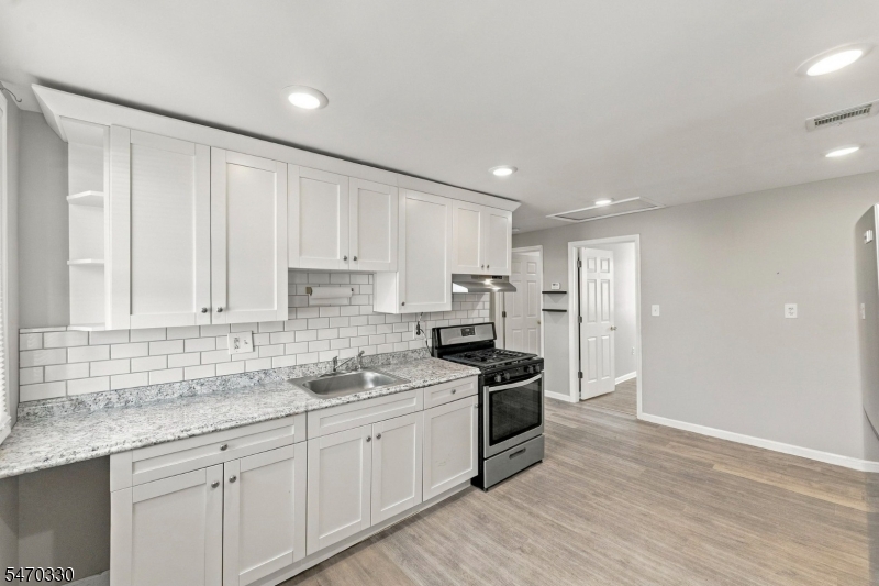 72 Jasper Street Paterson NJ 07522
