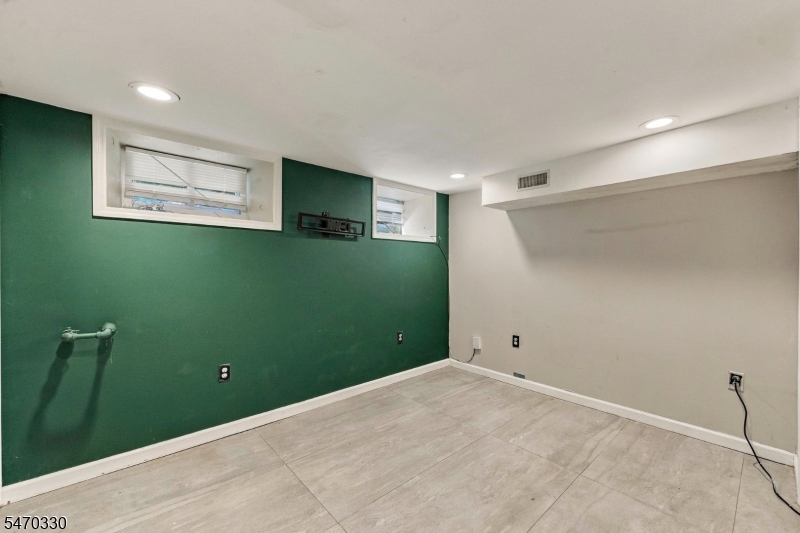72 Jasper Street Paterson NJ 07522