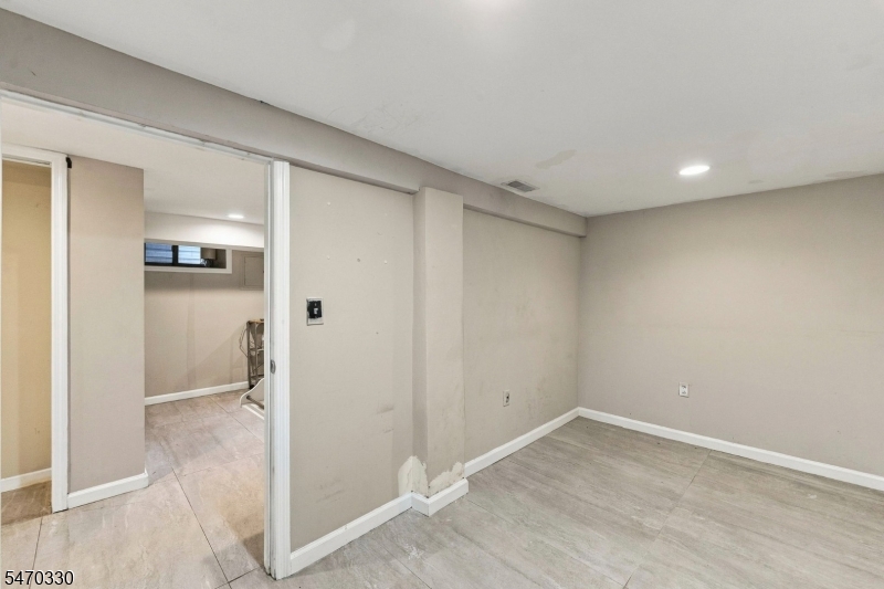 72 Jasper Street Paterson NJ 07522