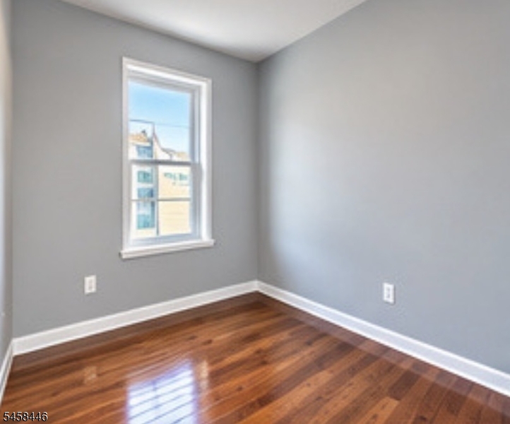 142 Ripley Place Elizabeth NJ 07206