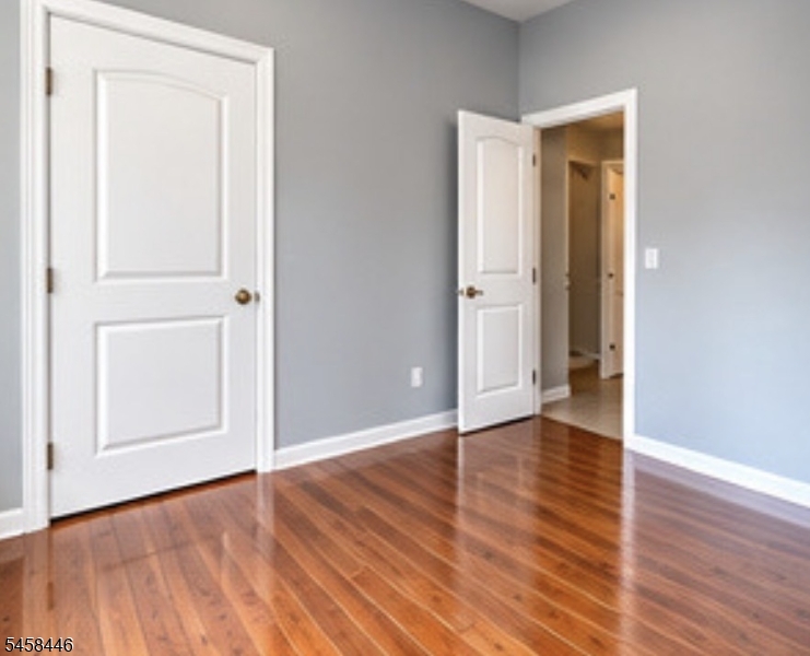 142 Ripley Place Elizabeth NJ 07206