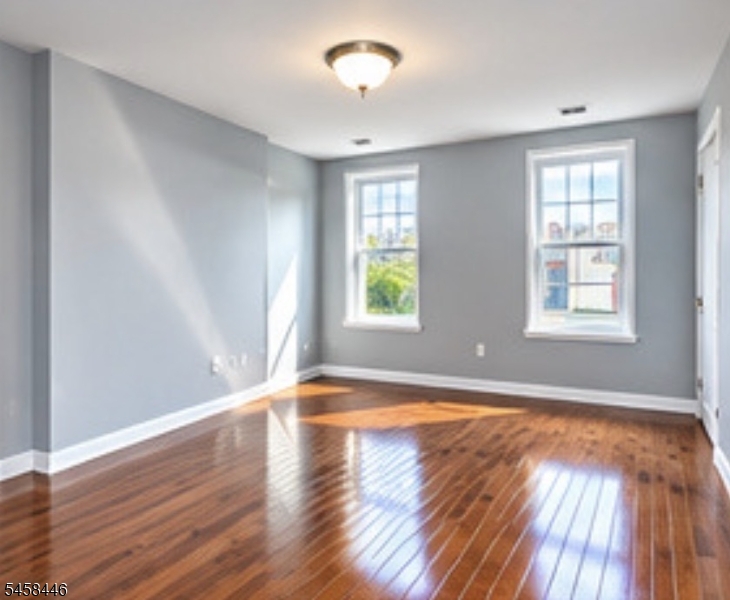 142 Ripley Place Elizabeth NJ 07206
