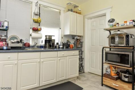 52 Central Avenue Butler NJ 07405