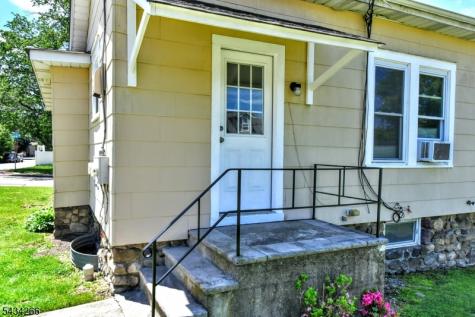 52 Central Avenue Butler NJ 07405