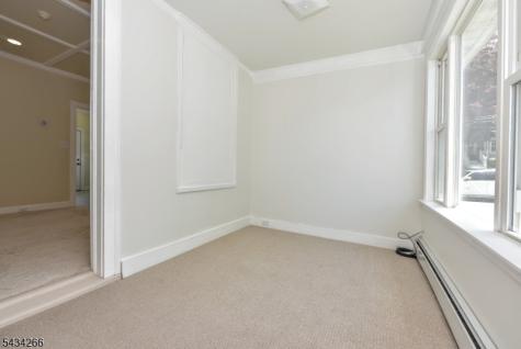 52 Central Avenue Butler NJ 07405