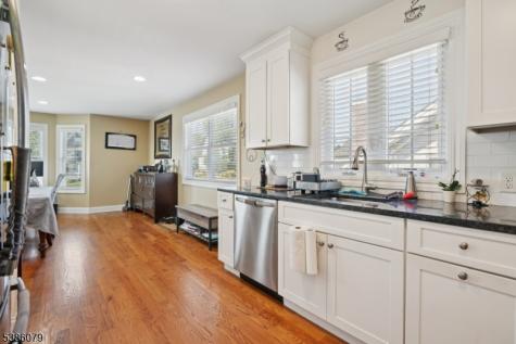 38 Centre Street Nutley NJ 07110