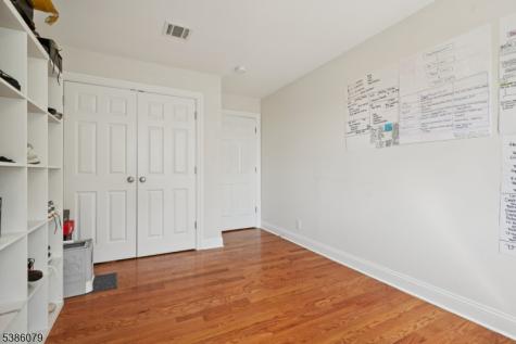 38 Centre Street Nutley NJ 07110