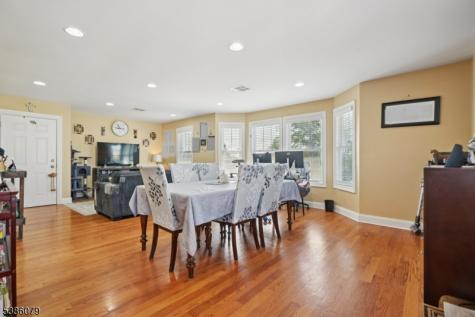 38 Centre Street Nutley NJ 07110