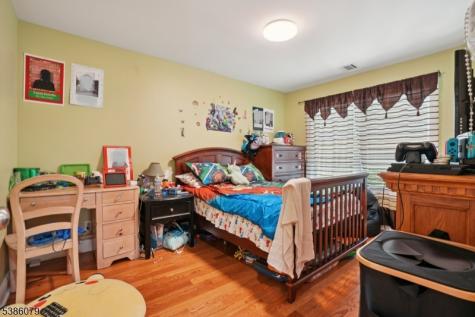 38 Centre Street Nutley NJ 07110