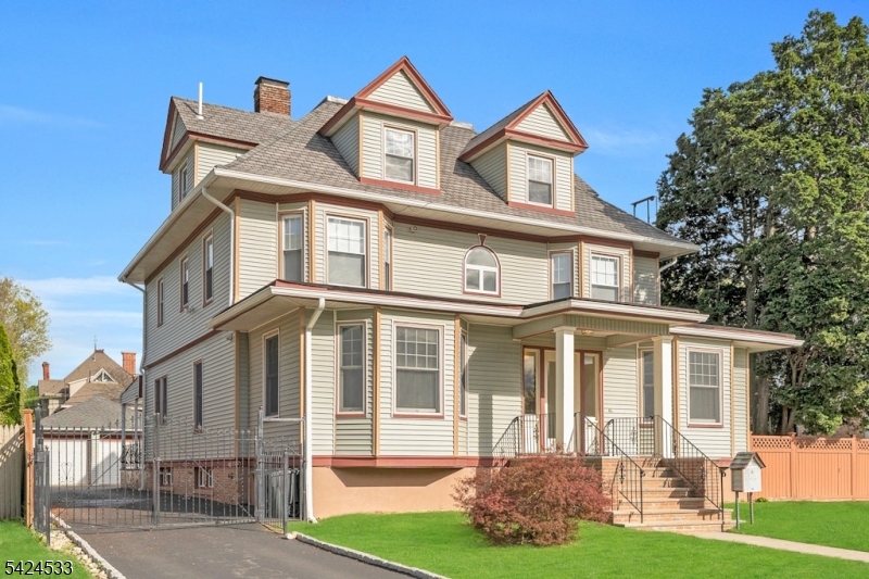 60 Hawthorne Avenue East Orange NJ 07018