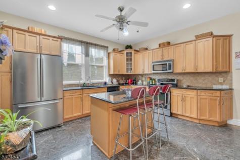 60 Hawthorne Avenue East Orange NJ 07018