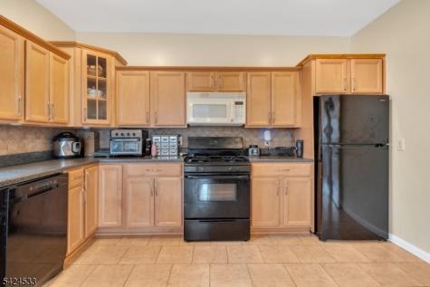 60 Hawthorne Avenue East Orange NJ 07018
