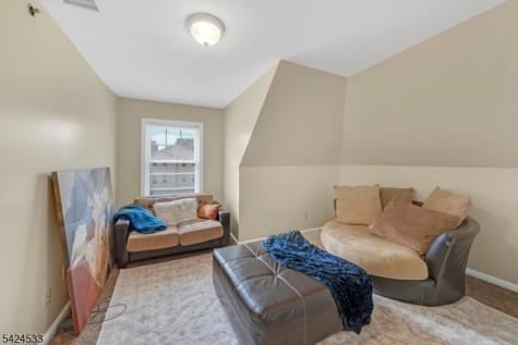 60 Hawthorne Avenue East Orange NJ 07018