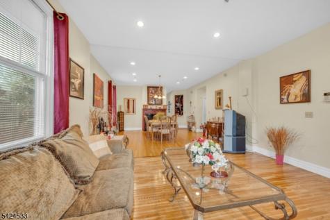 60 Hawthorne Avenue East Orange NJ 07018