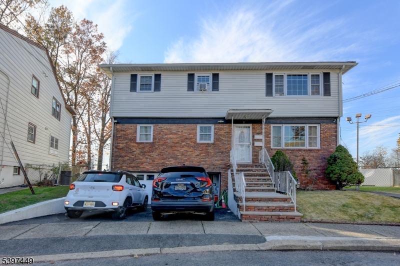 8 Sailer Court Elizabeth NJ 07201