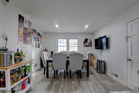 8 Sailer Court Elizabeth NJ 07201