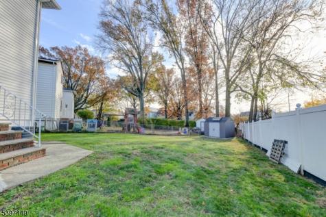8 Sailer Court Elizabeth NJ 07201