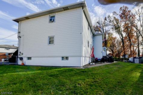 8 Sailer Court Elizabeth NJ 07201