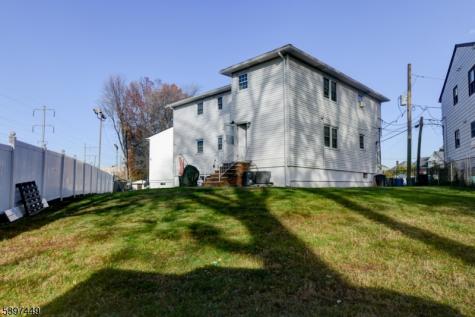 8 Sailer Court Elizabeth NJ 07201