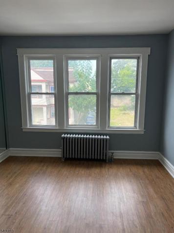 814 S 19th Street Newark NJ 07108