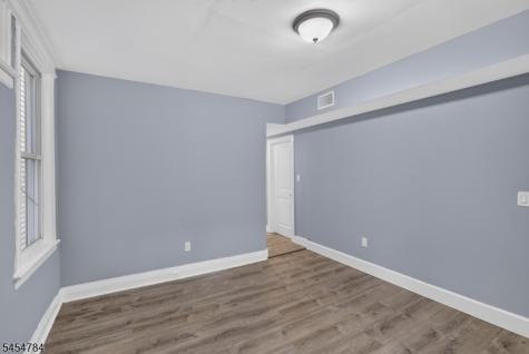 529 S Clinton Street East Orange NJ 07018
