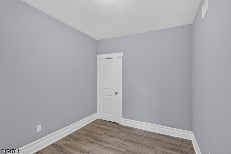 529 S Clinton Street East Orange NJ 07018