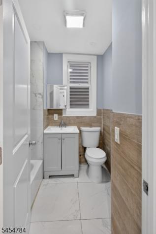 529 S Clinton Street East Orange NJ 07018