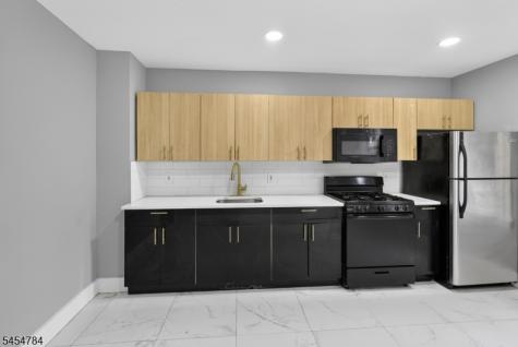 529 S Clinton Street East Orange NJ 07018