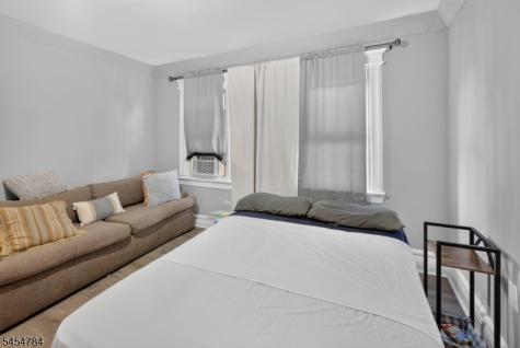 529 S Clinton Street East Orange NJ 07018