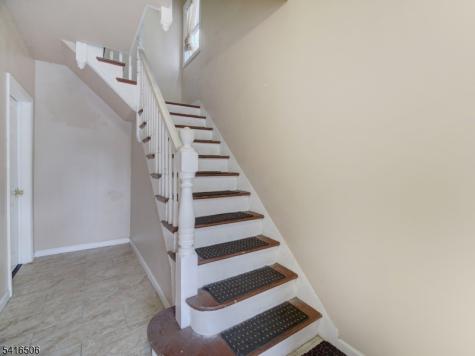 198 N 17th Street East Orange NJ 07017