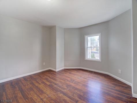 198 N 17th Street East Orange NJ 07017