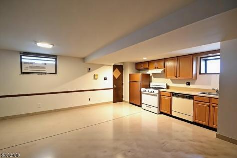 8 Witherspoon Street Nutley NJ 07110