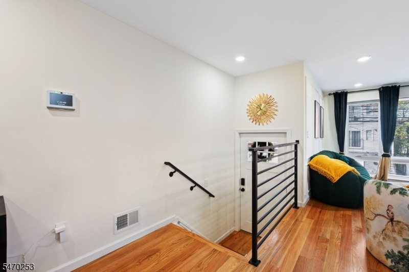 394 S 9th Street Newark NJ 07103
