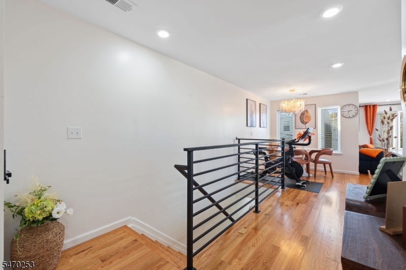 394 S 9th Street Newark NJ 07103